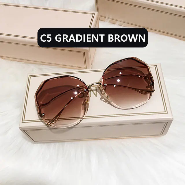 Fashion Gradient Pilot Sunglasses for Women UV400