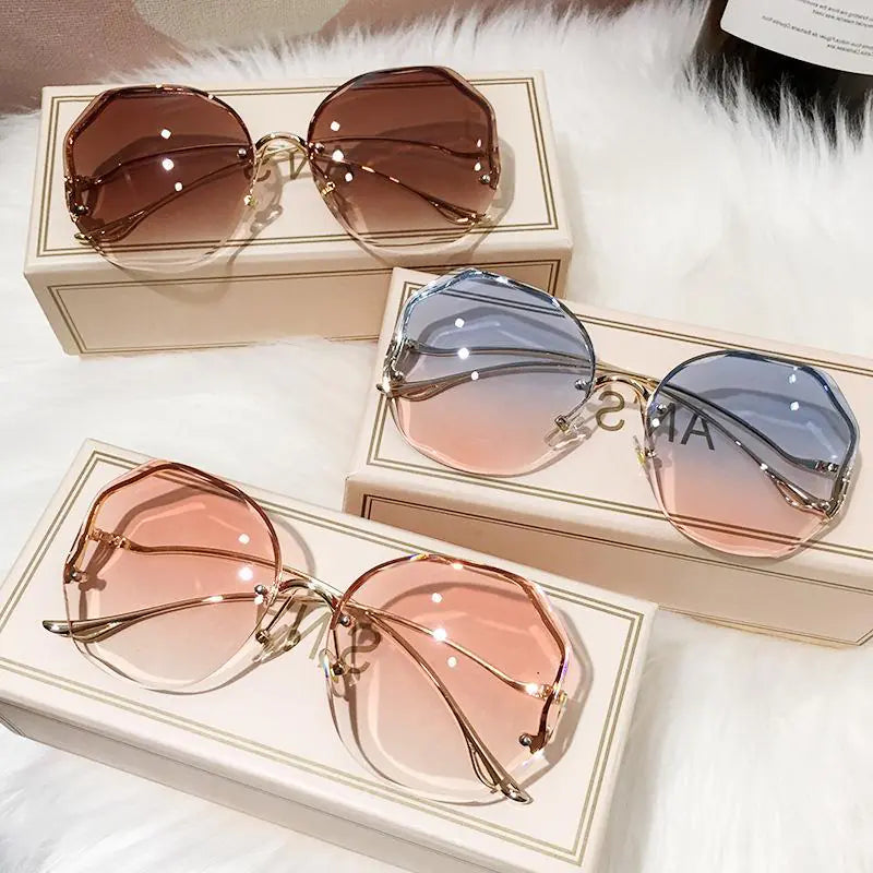 Fashion Gradient Pilot Sunglasses for Women UV400