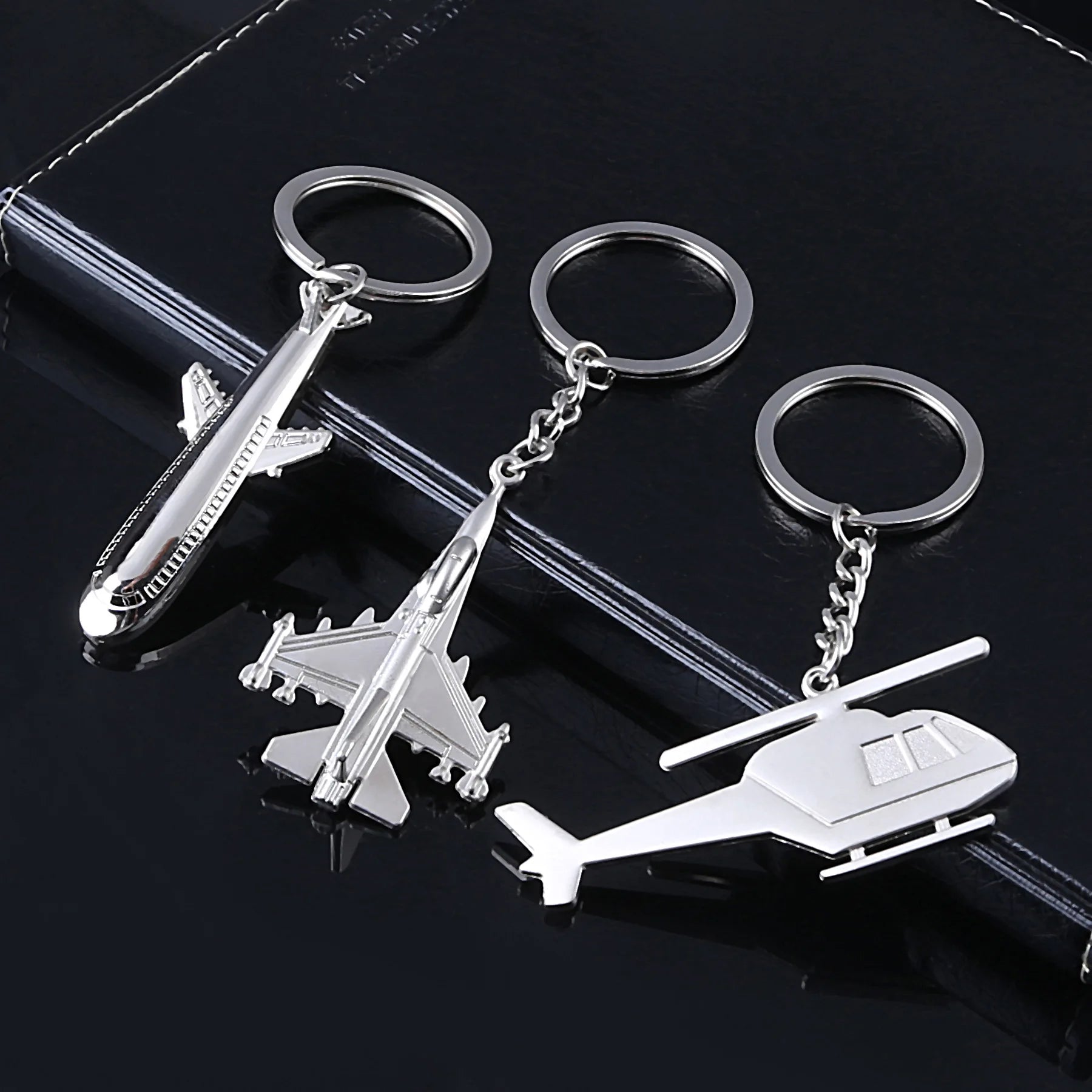 Airline Gift Airplane Keychain Aircraft Model 3D Metal Chains Airliners Fighter Plane Warplane Helicopter Key Rings