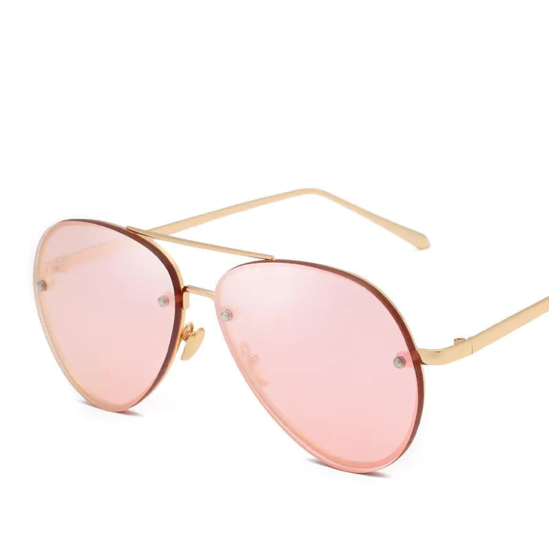 Trendy Women's Sunglasses - Pilot Style Ocean Lens