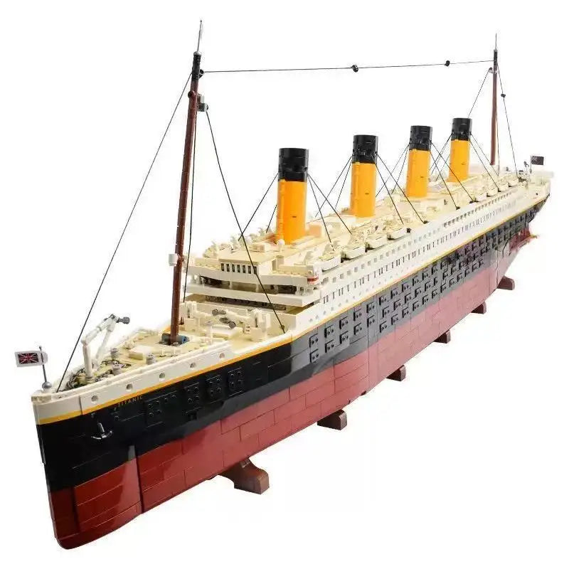2025New 9090Pcs Large Cruise Boat Ship Model Home Decoration Diy Gift  Desktop ornament  Children's birthday gift