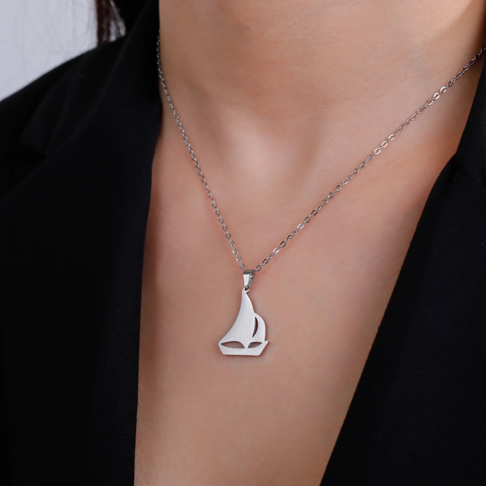 Sail Boat Necklace Ocean Sea Chain Sailor Ship Gift For Woman Men Pendant Gold Color Stainless Steel Fashion Trend Jewelry