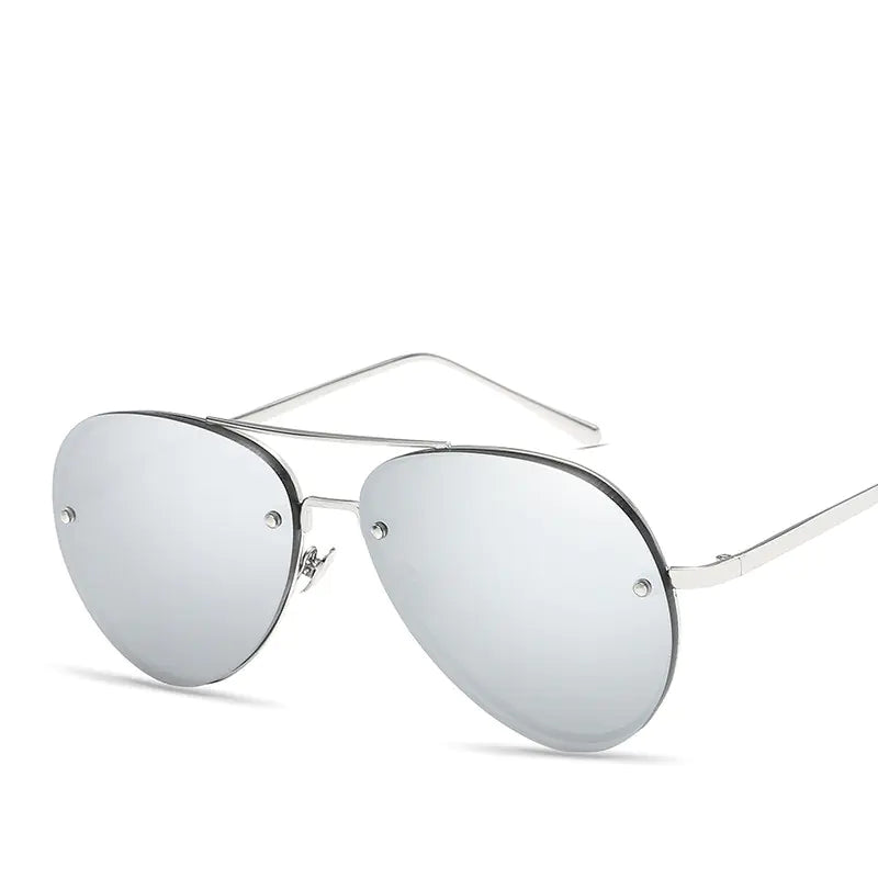 Trendy Women's Sunglasses - Pilot Style Ocean Lens