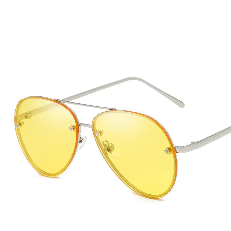 Trendy Women's Sunglasses - Pilot Style Ocean Lens