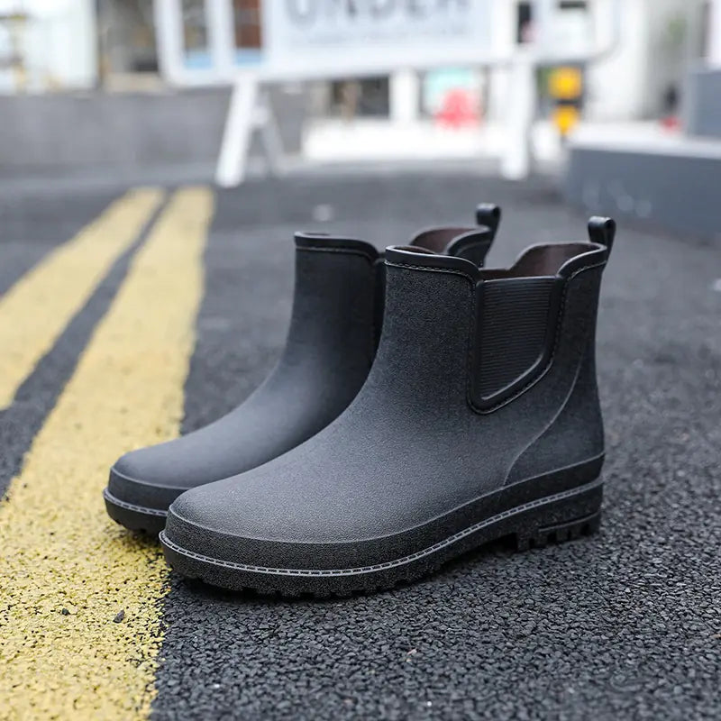 Men's Short Tube Water Shoes for Autumn and Winter
