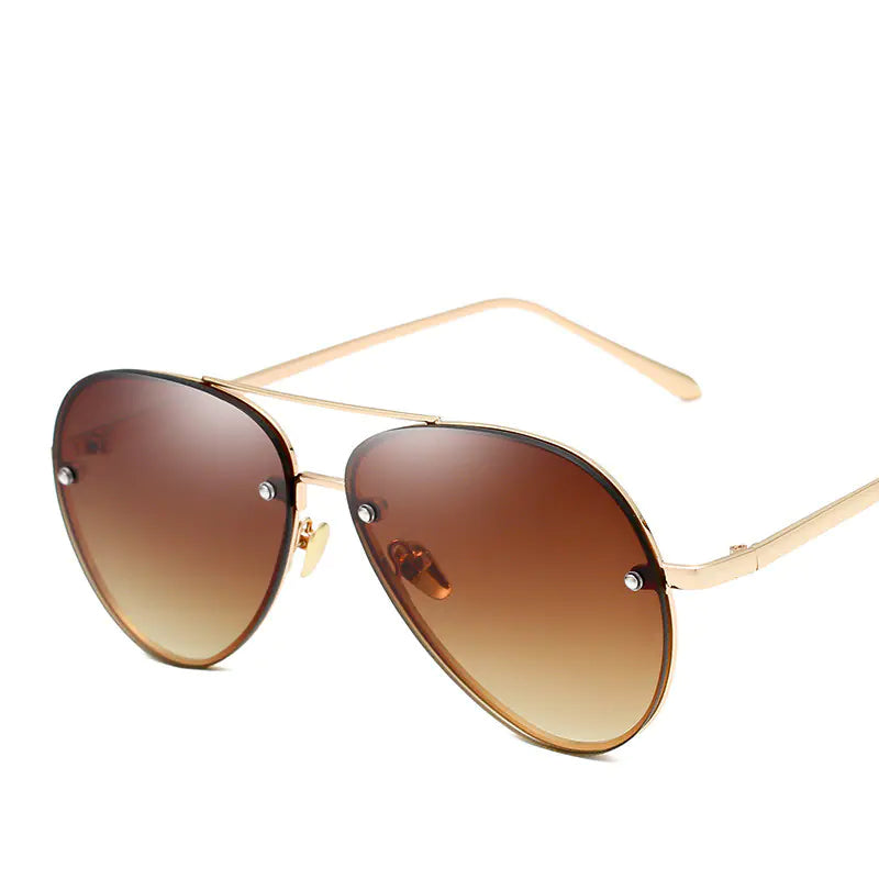 Trendy Women's Sunglasses - Pilot Style Ocean Lens